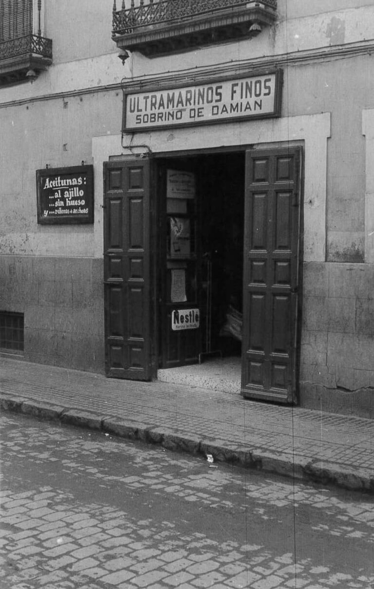 N5_REMENBRANZAS_G_02_1. Tienda años 50