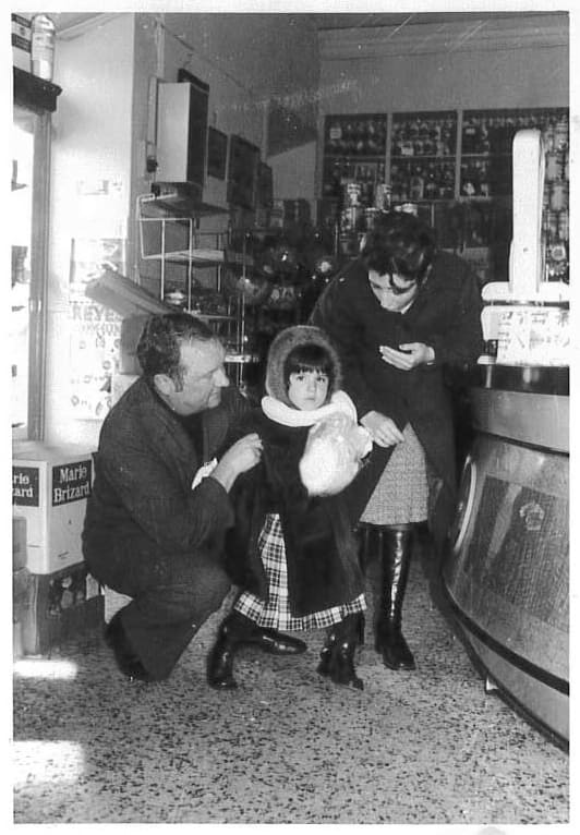 N5_REMENBRANZAS_G_02_6. Interior de la tienda años 70.